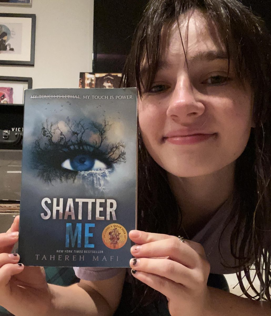 The Intoxicating Shatter Me: The Series That Could (and has) Broken Hearts